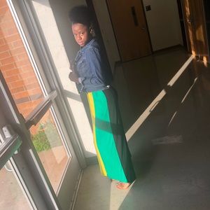 Meet your Posher, Jahniau